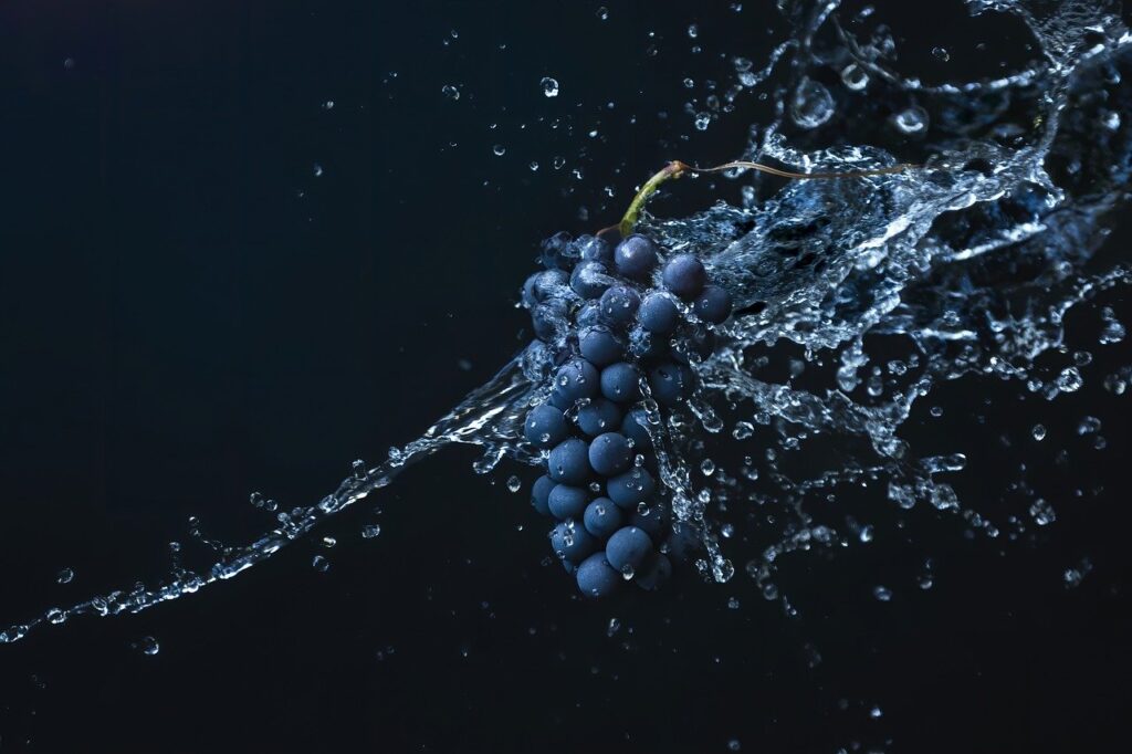 grapes-water-effect