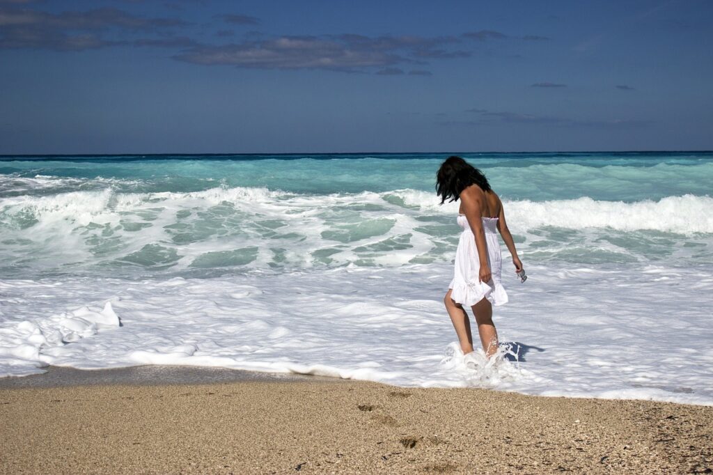 girl-beach